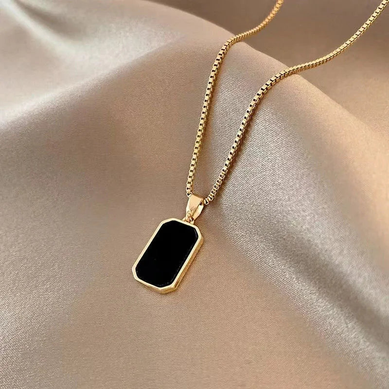 Fashion Square Necklace for Women - Black Geometric Pendant