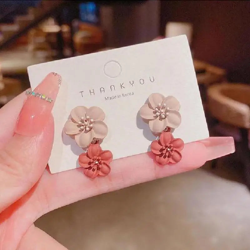 Chic Bloom: Vintage French Flower Drop Earrings