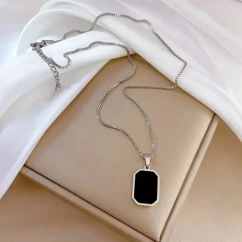 Fashion Square Necklace for Women - Black Geometric Pendant