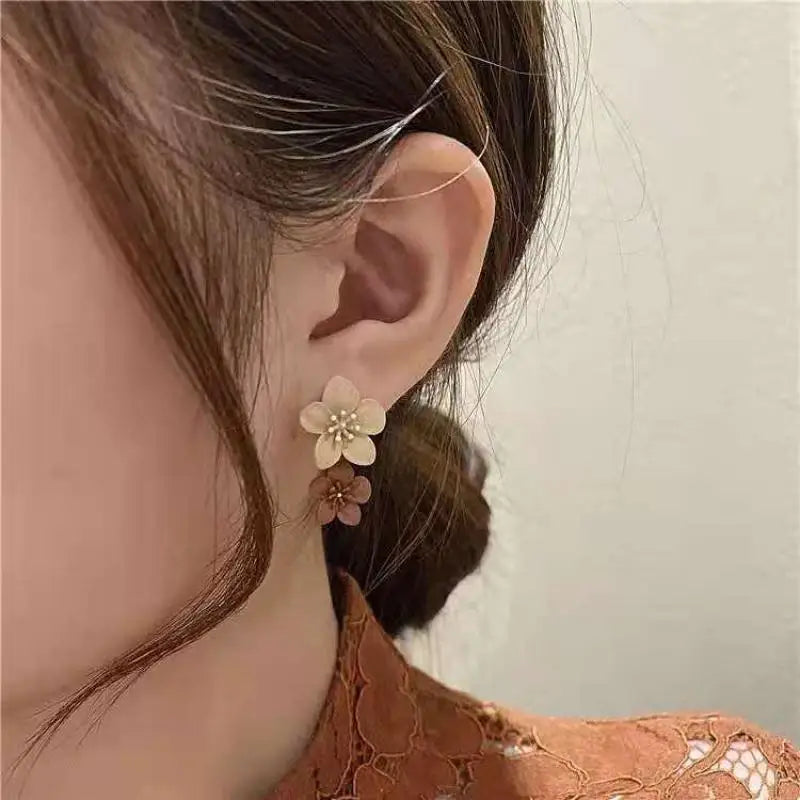 Chic Bloom: Vintage French Flower Drop Earrings